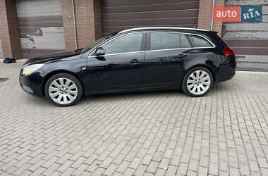 Универсал Opel Insignia 2011 в 