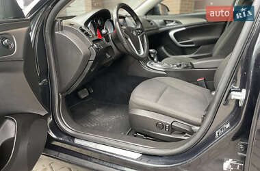 Универсал Opel Insignia 2011 в 