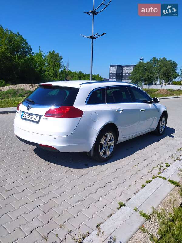 Универсал Opel Insignia 2011 в Черкассах