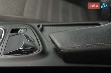 Седан Opel Insignia 2014 в 