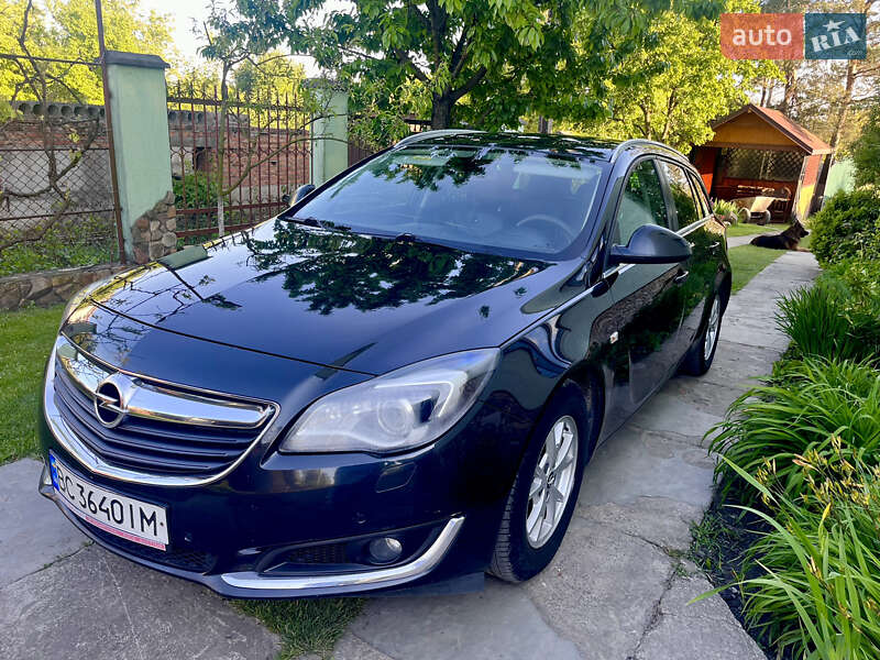 Універсал Opel Insignia 2015 в Кам'янці-Бузькій