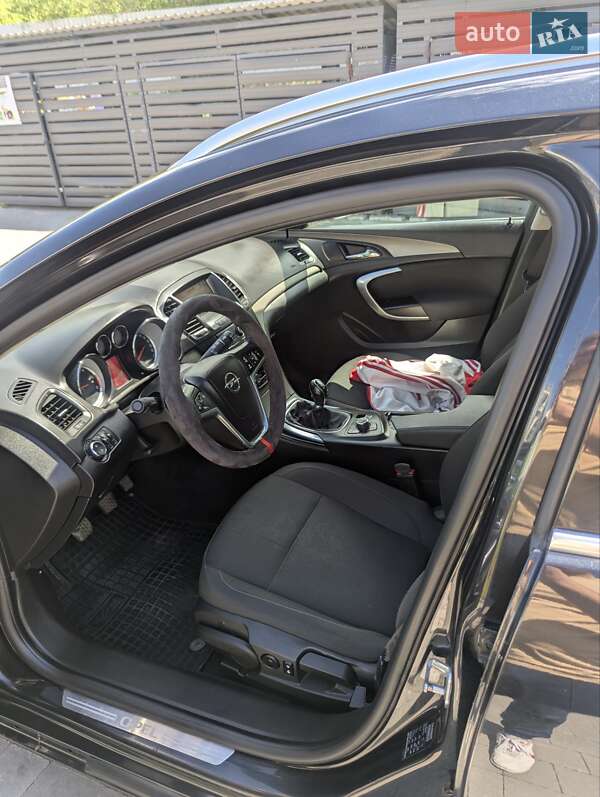 Універсал Opel Insignia 2011 в Львові