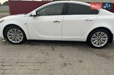 Седан Opel Insignia 2013 в Львове
