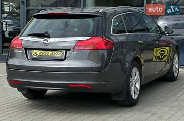 Универсал Opel Insignia 2011 в 