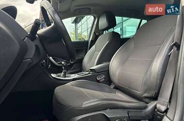 Универсал Opel Insignia 2011 в 