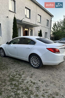 Седан Opel Insignia 2009 в 