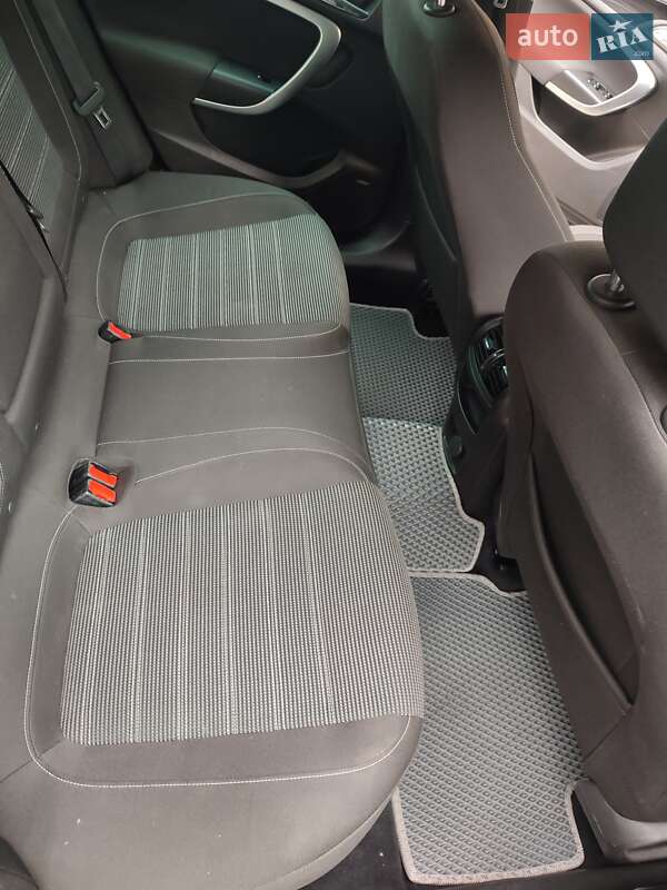 Універсал Opel Insignia 2012 в Києві