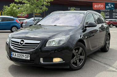 Универсал Opel Insignia 2010 в Киеве
