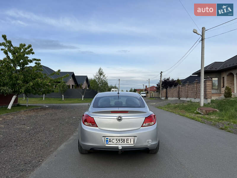 Седан Opel Insignia 2009 в Ковелі