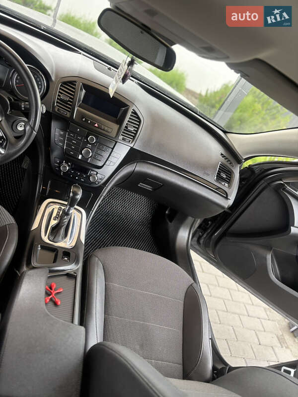 Універсал Opel Insignia 2012 в Хусті