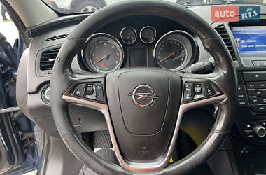 Универсал Opel Insignia 2012 в 