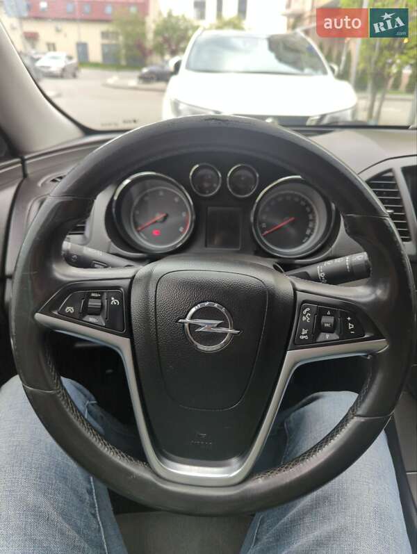 Універсал Opel Insignia 2011 в Львові