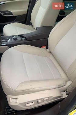 Универсал Opel Insignia 2011 в 