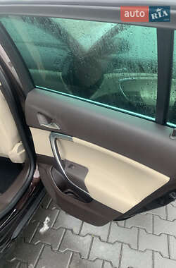 Универсал Opel Insignia 2011 в 