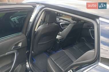 Универсал Opel Insignia 2012 в 