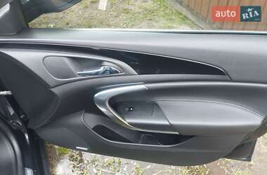 Универсал Opel Insignia 2012 в 