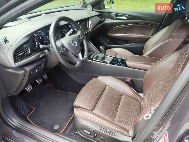 Универсал Opel Insignia 2021 в Ровно