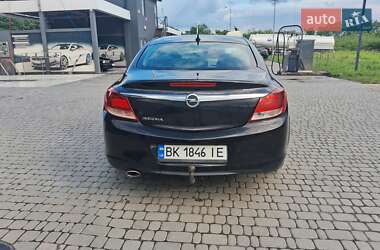 Седан Opel Insignia 2009 в 