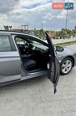 Универсал Opel Insignia 2021 в 