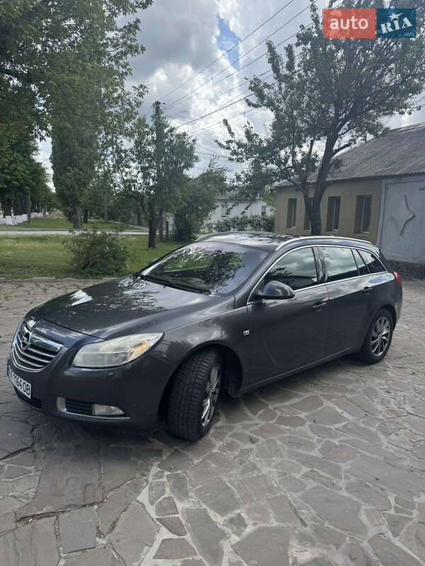 Универсал Opel Insignia 2010 в Харькове