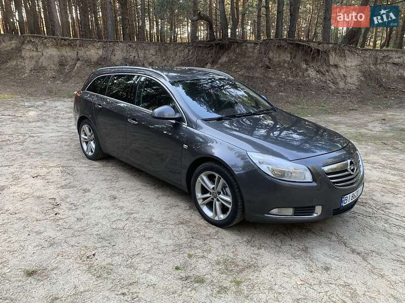 Універсал Opel Insignia 2010 в Кременчуці