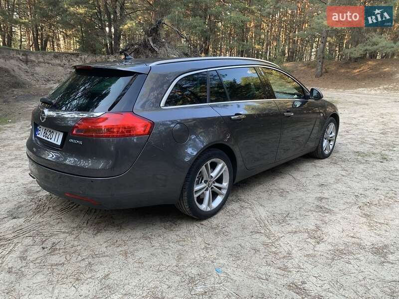 Універсал Opel Insignia 2010 в Кременчуці
