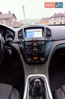 Универсал Opel Insignia 2013 в 