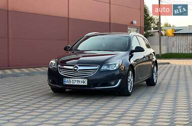 Универсал Opel Insignia 2014 в 
