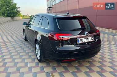 Универсал Opel Insignia 2014 в 