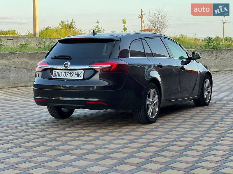 Універсал Opel Insignia 2014 в Гайсину