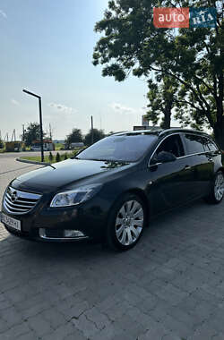 Универсал Opel Insignia 2012 в 