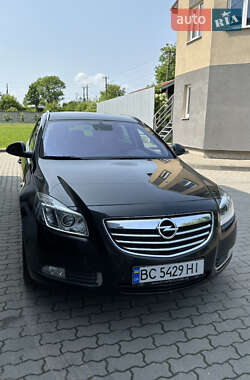 Универсал Opel Insignia 2012 в 