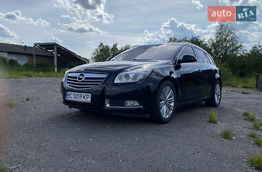 Универсал Opel Insignia 2011 в 