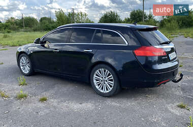 Универсал Opel Insignia 2011 в 