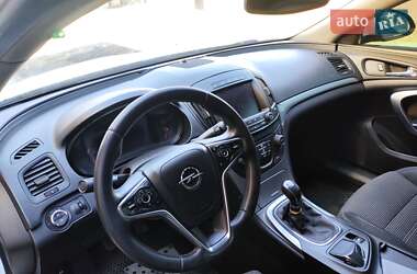 Универсал Opel Insignia 2014 в 
