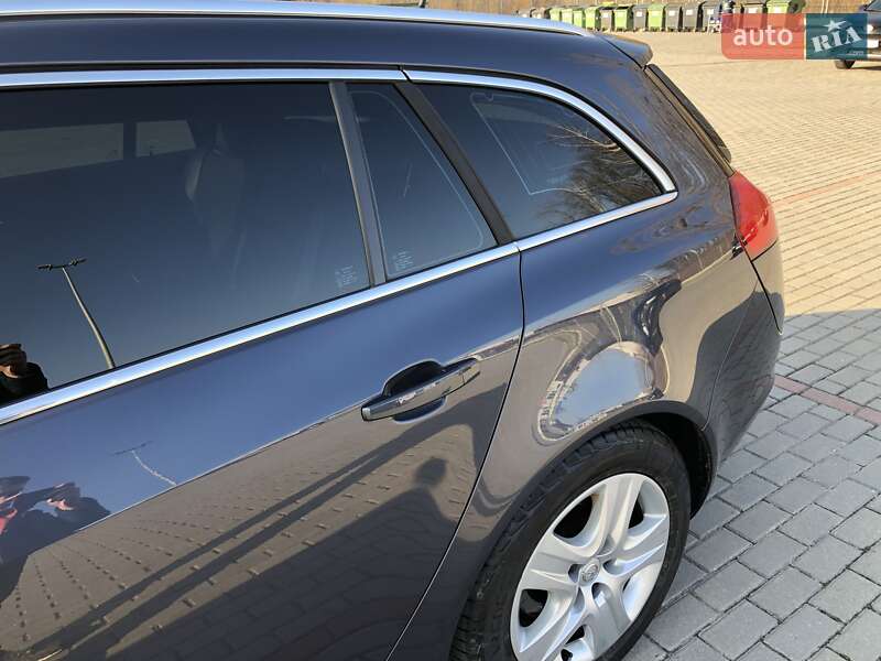 Універсал Opel Insignia 2010 в Львові