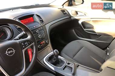 Універсал Opel Insignia 2010 в 