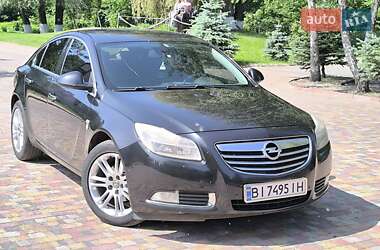 Ліфтбек Opel Insignia 2010 в Миргороді