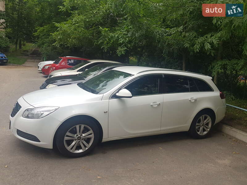 Універсал Opel Insignia 2012 в Києві