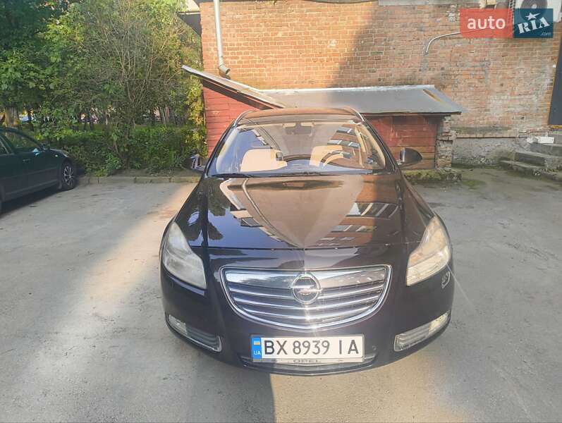 Универсал Opel Insignia 2010 в Хмельницком