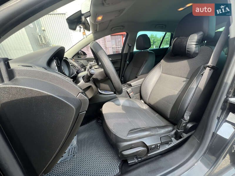 Универсал Opel Insignia 2010 в Николаеве