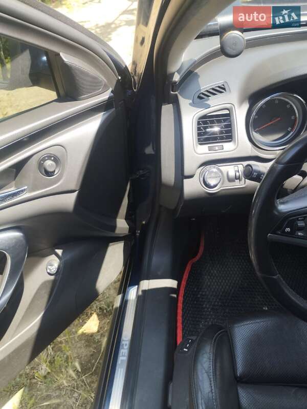 Универсал Opel Insignia 2011 в Одессе