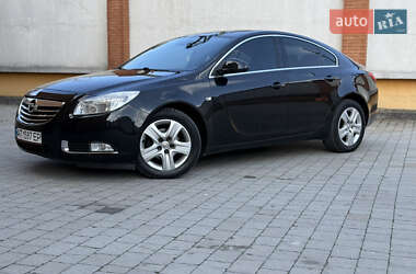 Лифтбек Opel Insignia 2010 в 