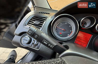 Лифтбек Opel Insignia 2010 в 