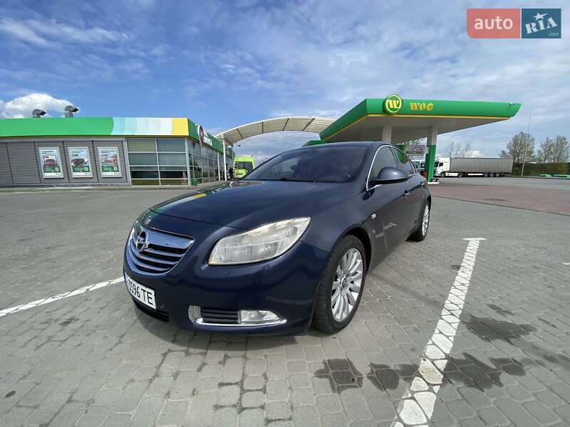Седан Opel Insignia 2009 в 