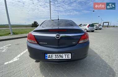 Седан Opel Insignia 2009 в 