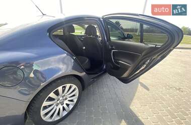 Седан Opel Insignia 2009 в 