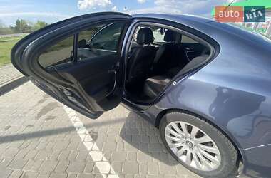 Седан Opel Insignia 2009 в 