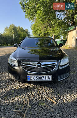Універсал Opel Insignia 2012 в Демидівці