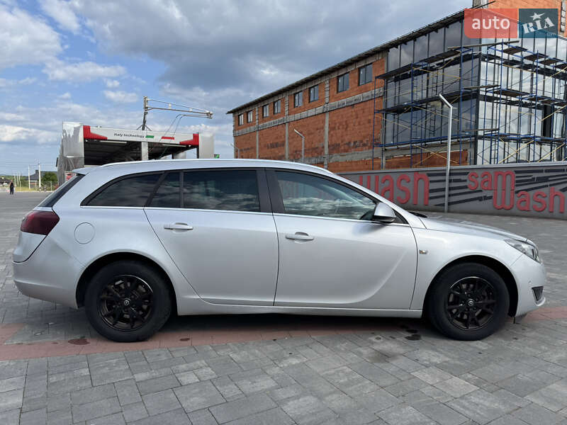 Универсал Opel Insignia 2015 в Хусте